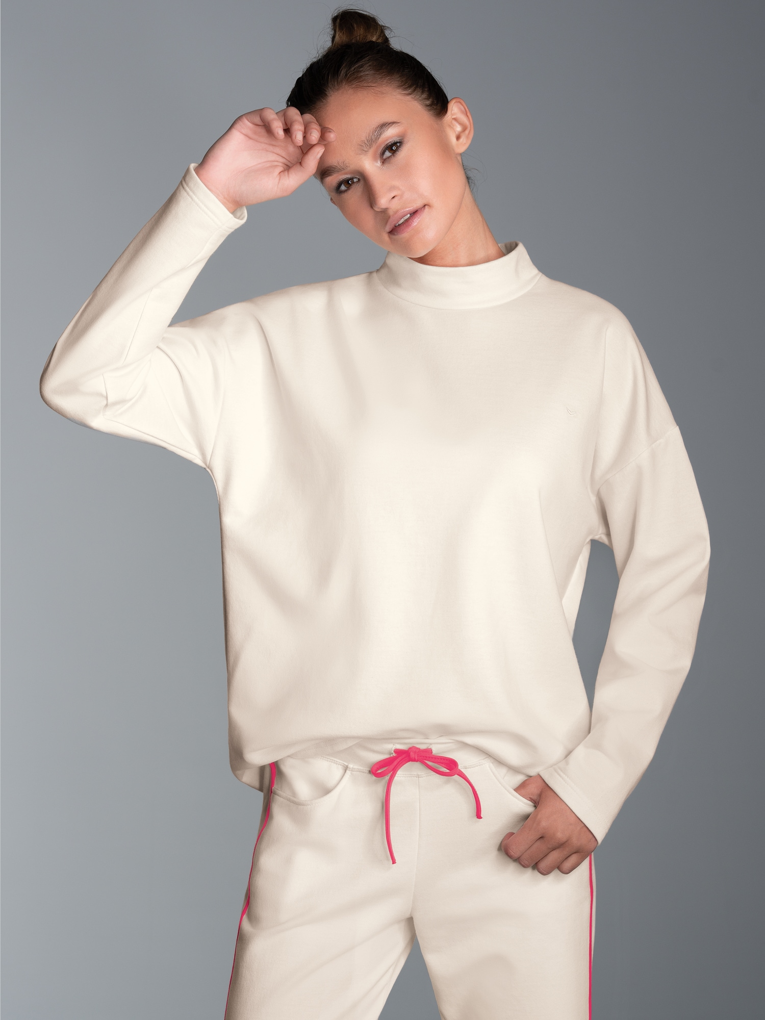 Sweatshirt mit Stehkragen Natur