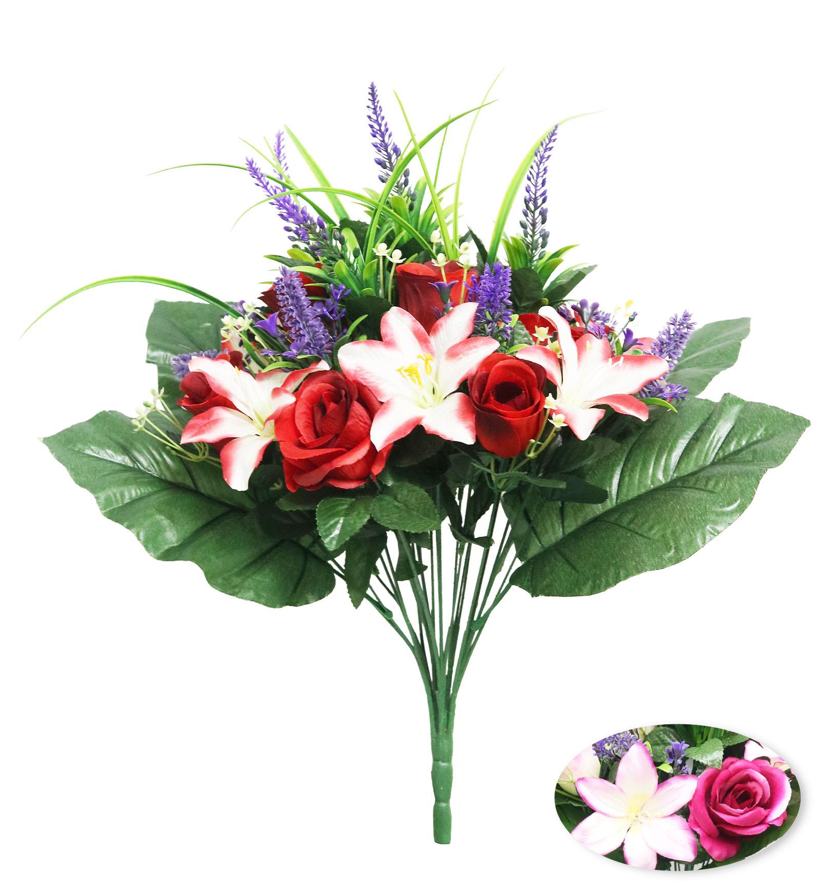 BOUQUET DE BOUTONS DE ROSES LYS ET LAVANDE