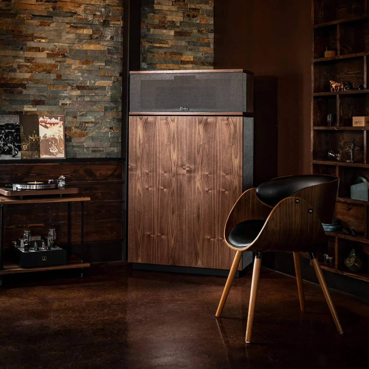 Klipsch KlipscHorn AK6 Noyer (la paire) Enceintes colonne