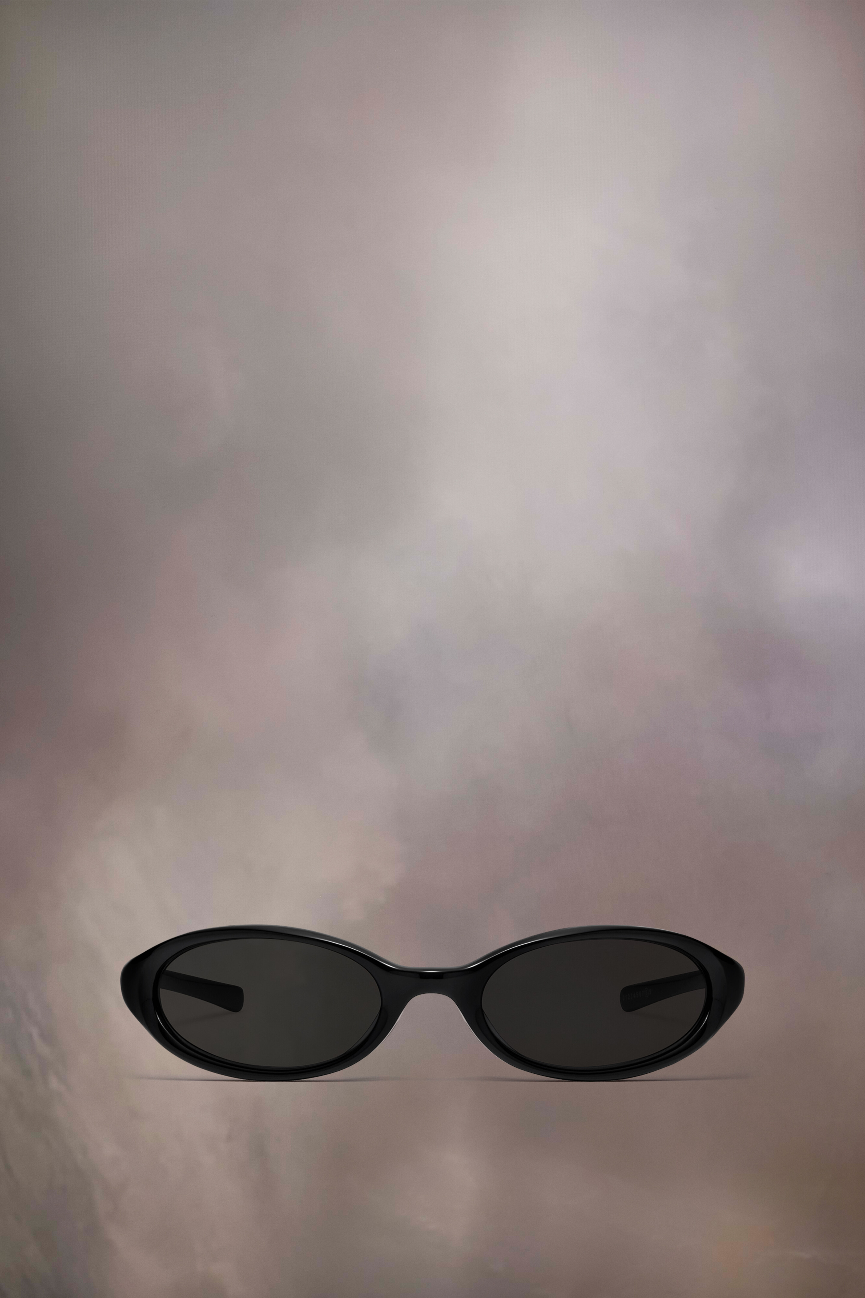 Lunettes de soleil ovales noires x Gentle Monster​