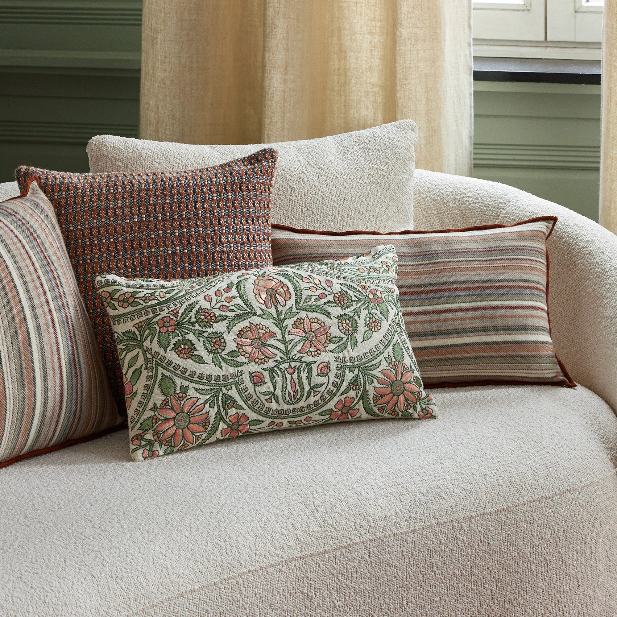 MIRCEA - Housse de coussin | Beige