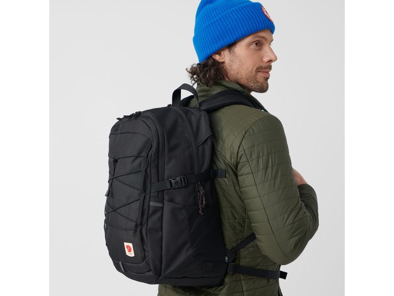 Fjällräven Freizeitrucksack Skule 28 l, Dunkelgrün Laptop-Rucksack aus wasserabweisendem Material