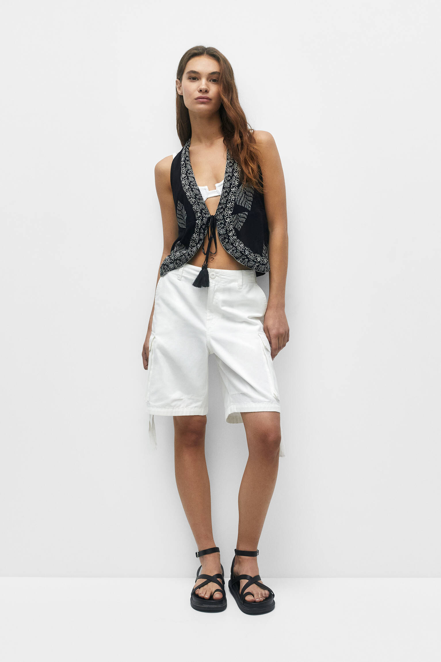 Colete estampado com borda - Preto
