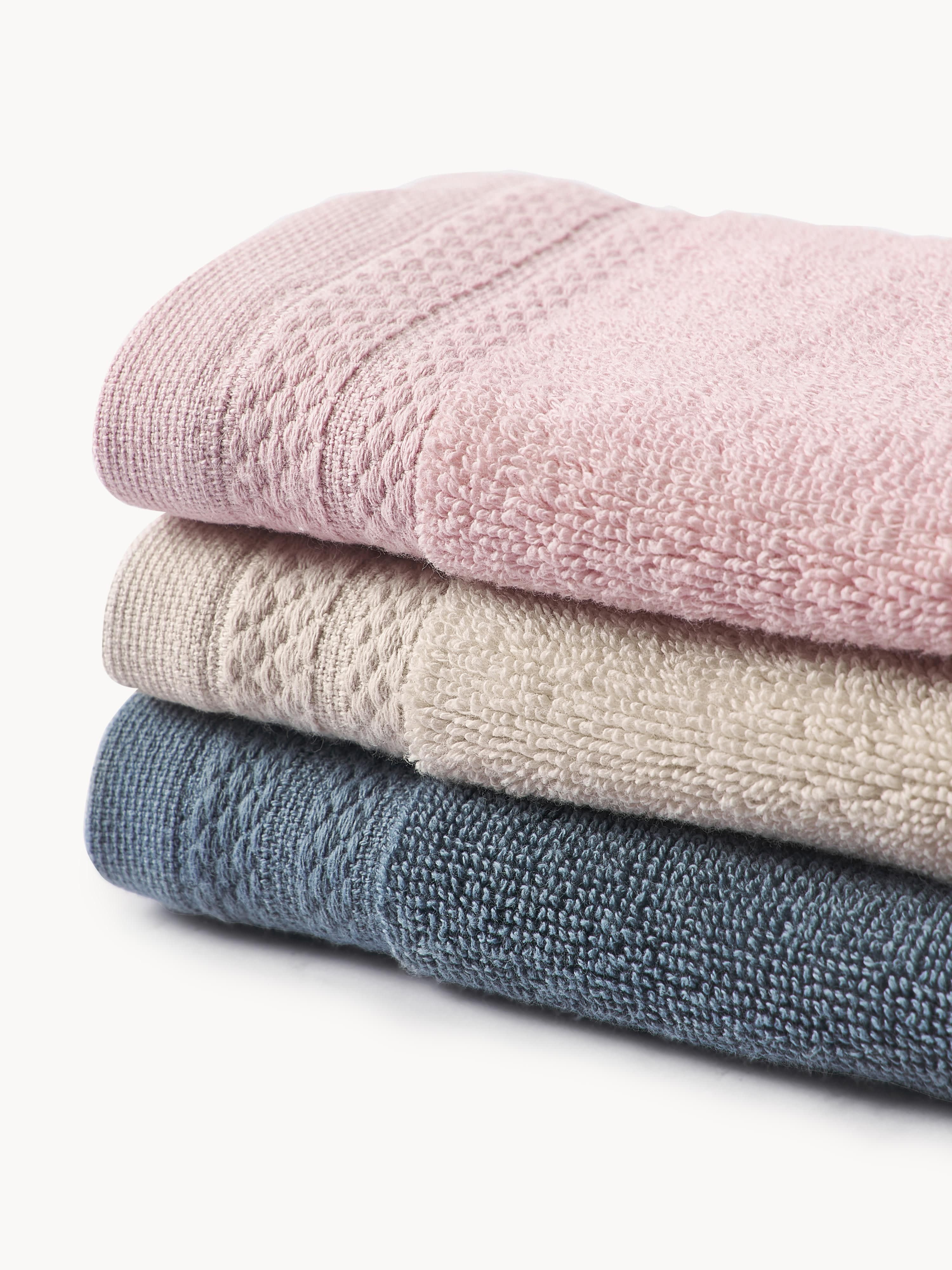 Premium handdoek van biokatoen, in verschillende formaten