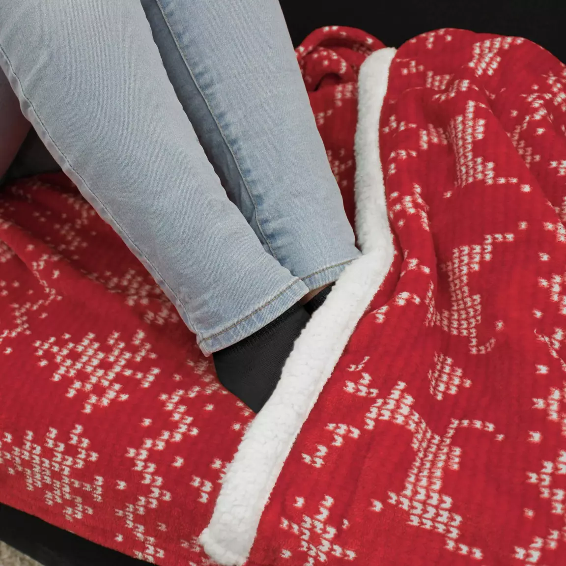 Plaid polaire avec poche (125 x 150 cm) Holly Rouge