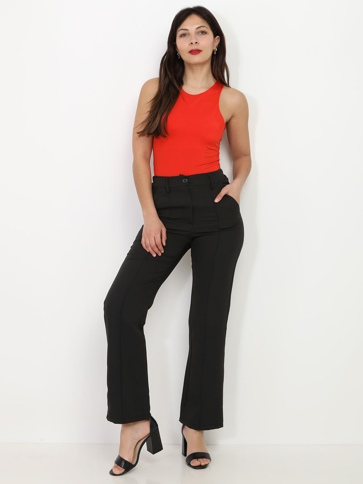 Body satiné sans manches- Rouge