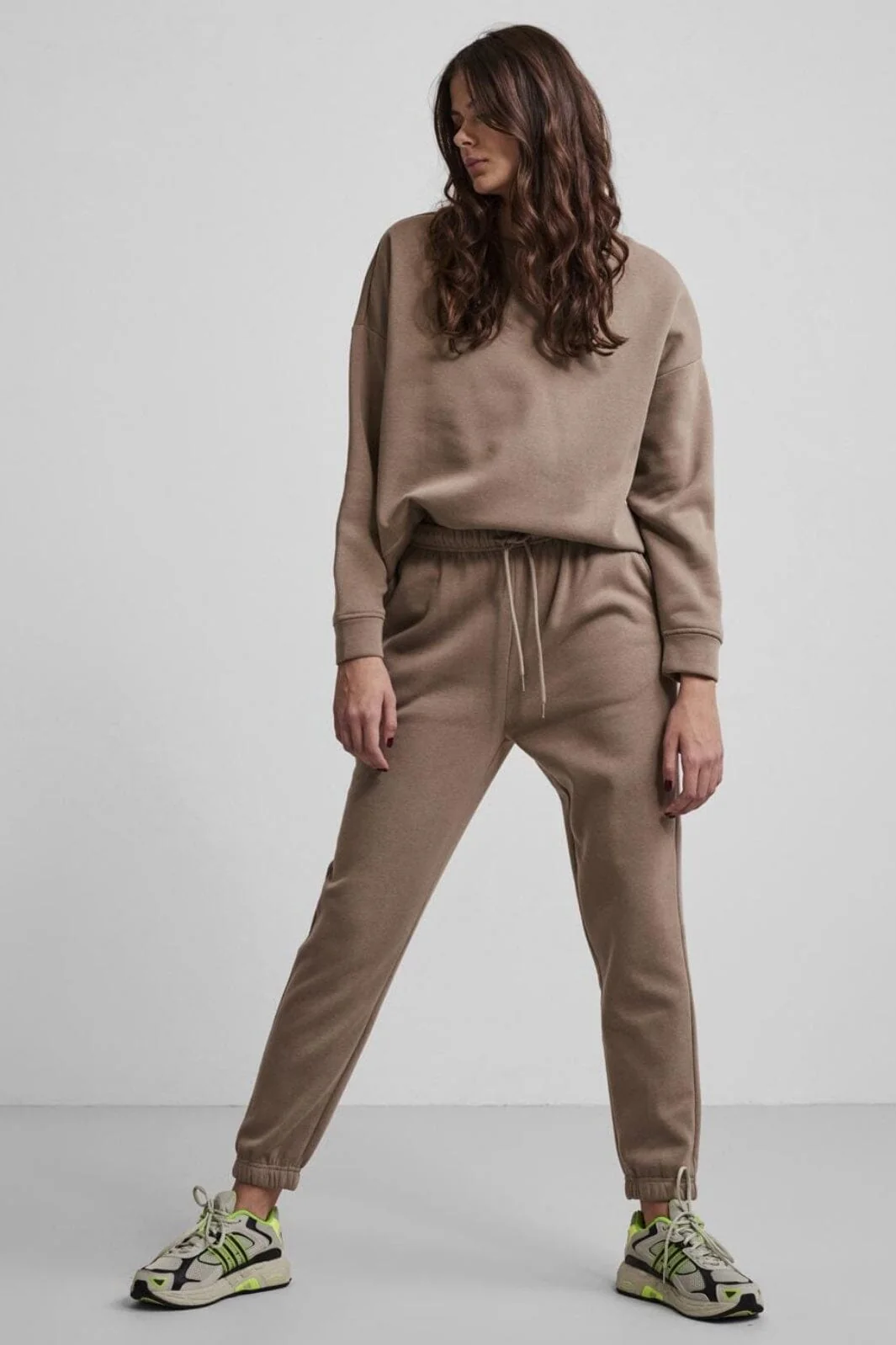 Pieces Pcchilli Sweat Pants 3666655 silver mink