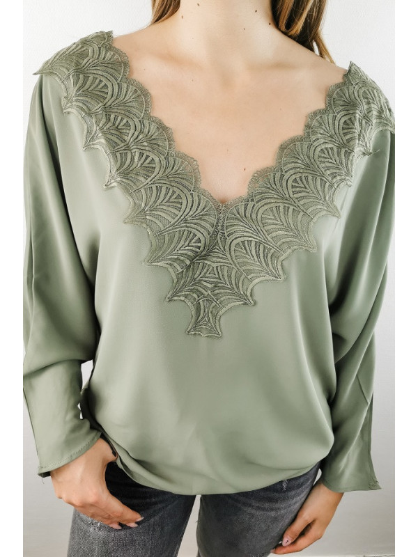 Blouse Kaki Nagoya