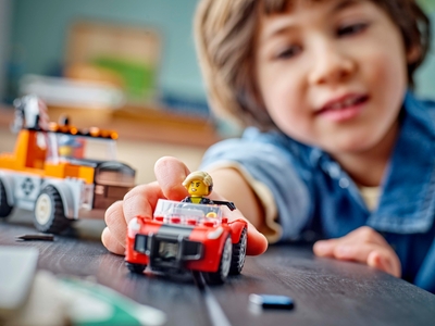 LEGO Sleepwagen en sportautoreparatie (60435)