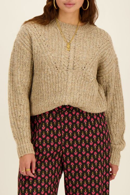 Taupe trui gebreid