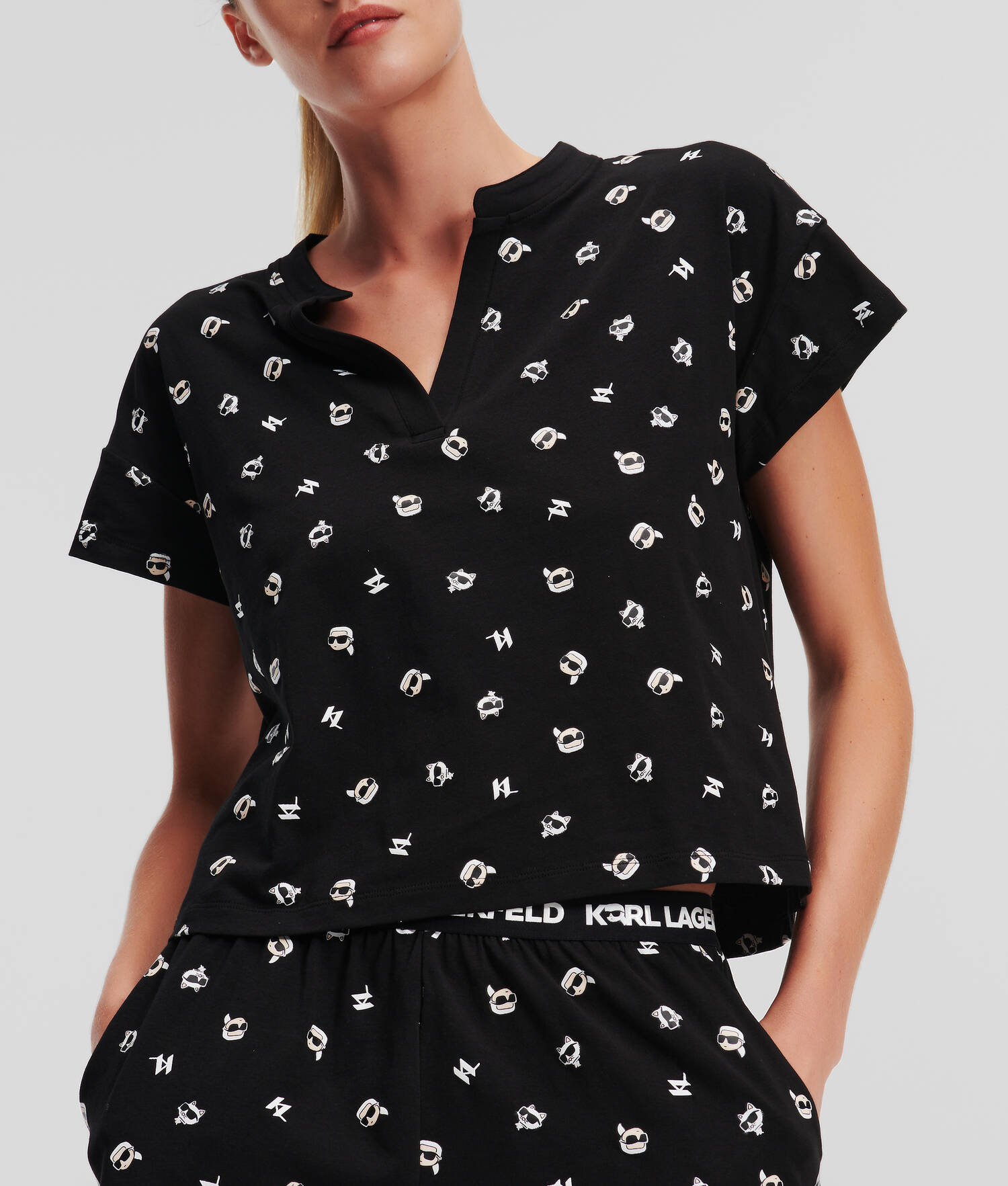 ENSEMBLE PYJAMA AVEC SHORT KARL IKONIK