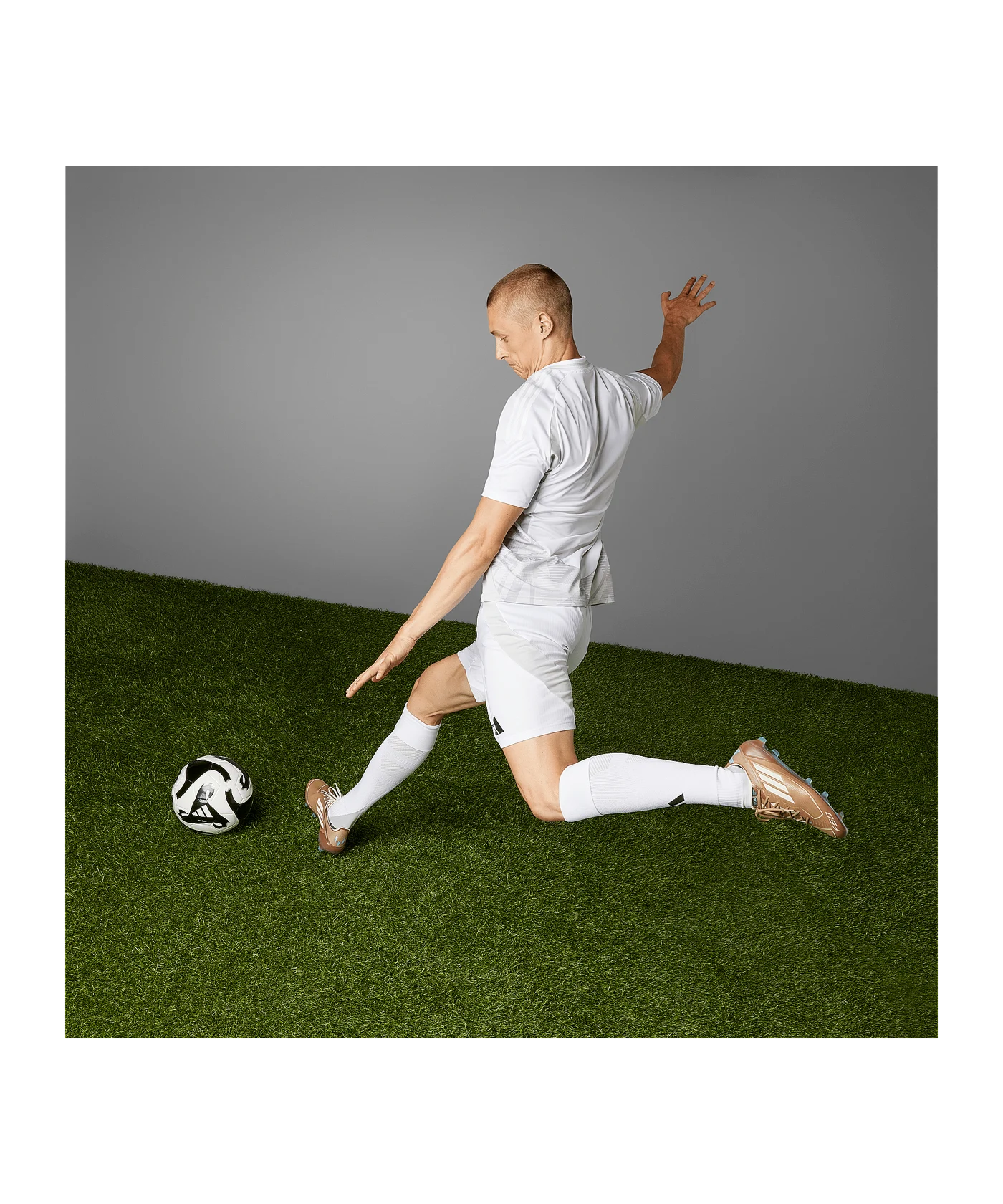 adidas F50 Elite Messi X Bad Bunny FG Braun Weiss