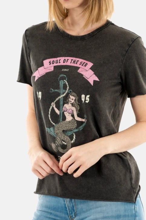 Tee shirt only lucy black
