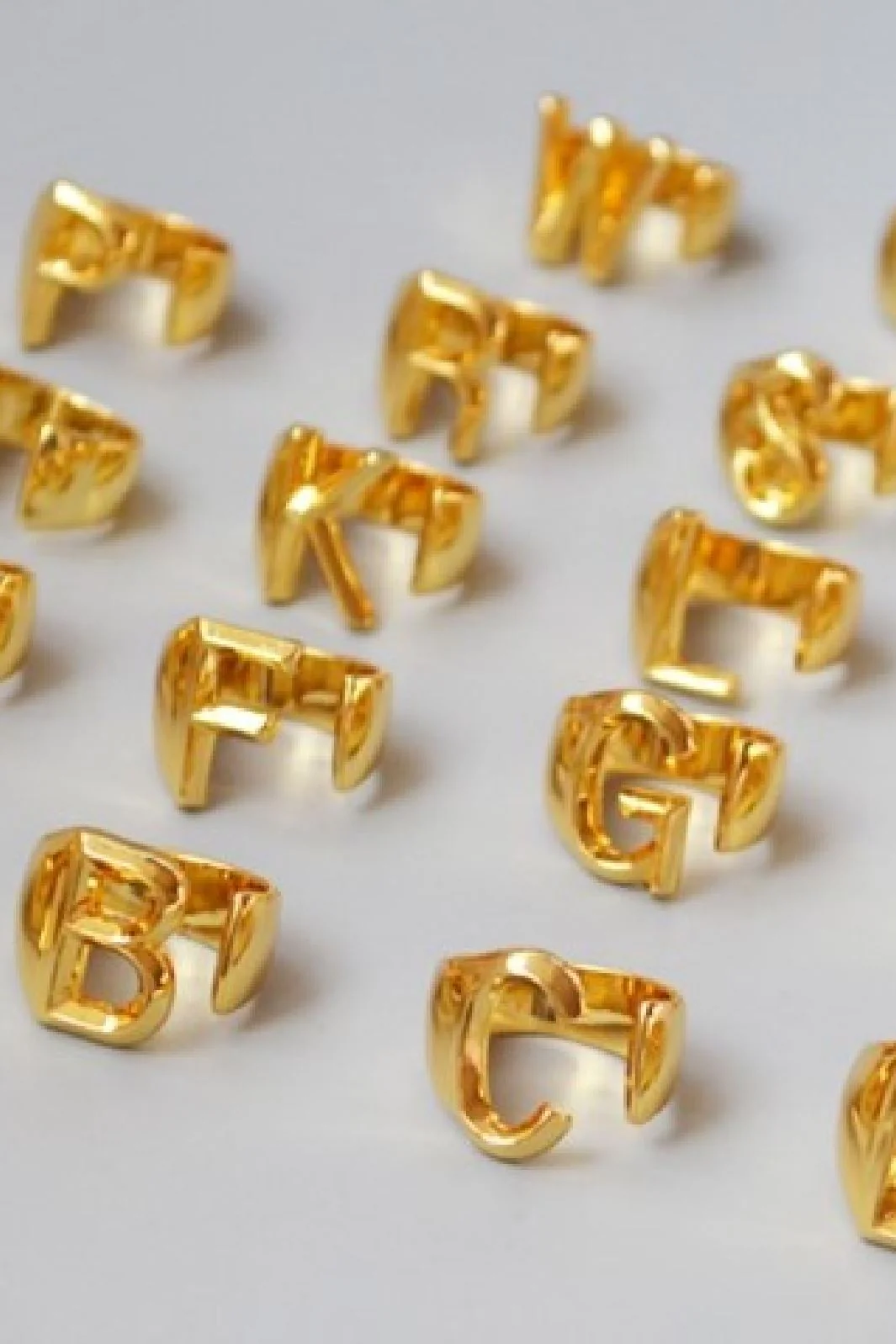 Mellow Moon Letter Big Ring