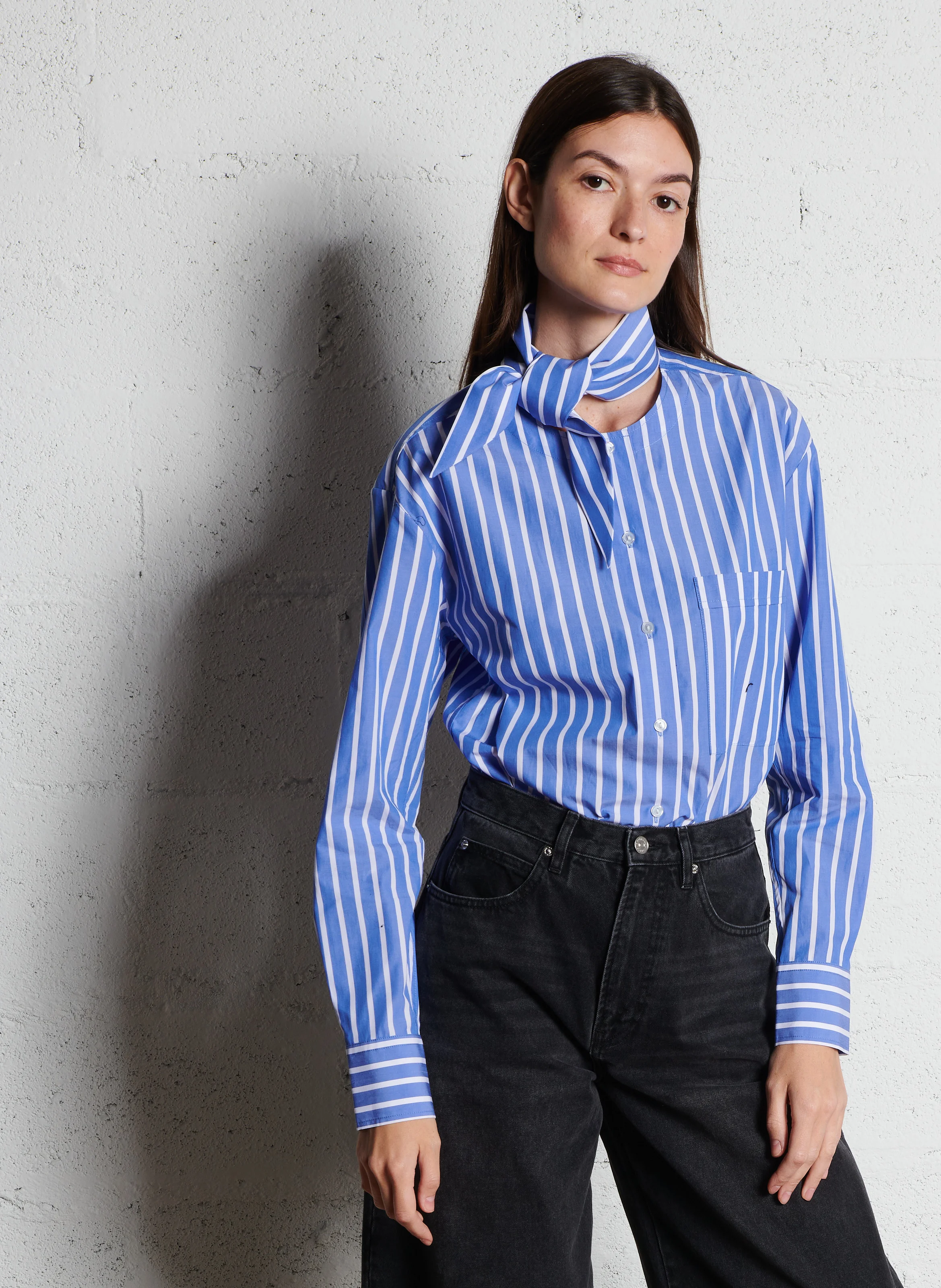 CUMAB - Chemise droite col rond en coton | Bleu