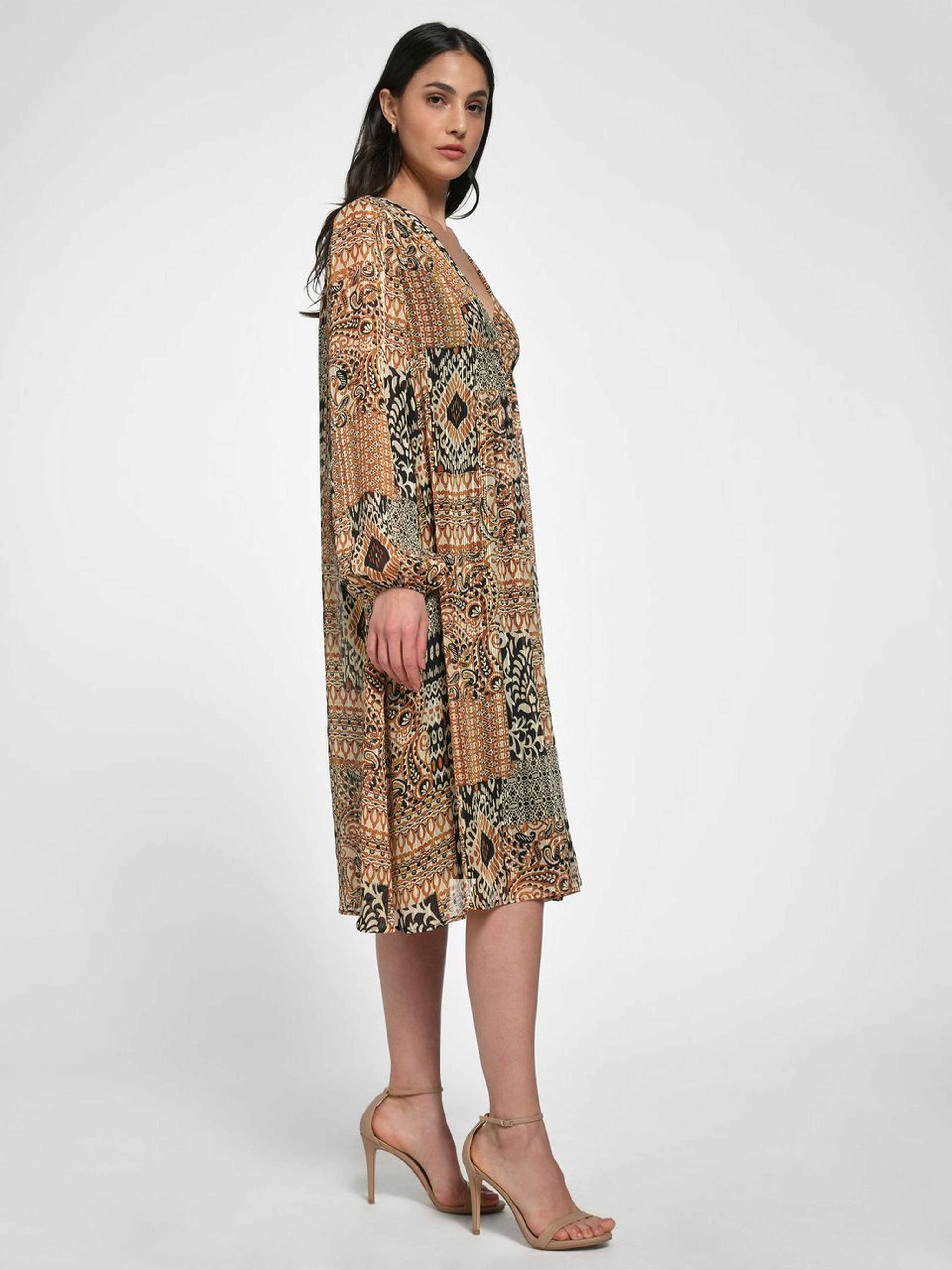 Kleid im Ethno-Look