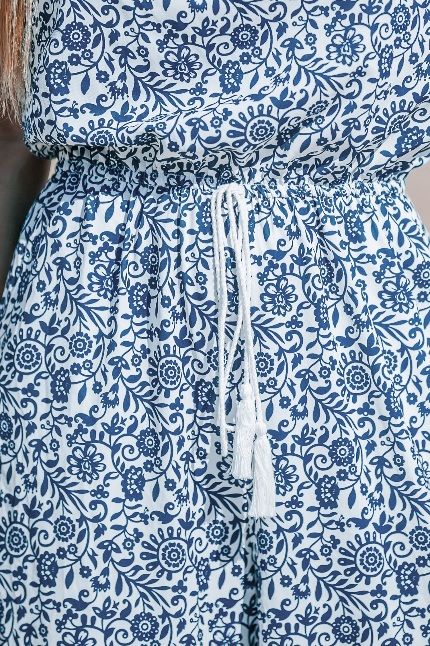 Combinaison tube à jambes larges avec fleurs bleue