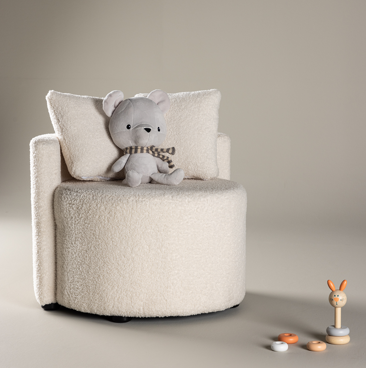 Kinderfauteuil Elina – met twee kussens Teddy wit