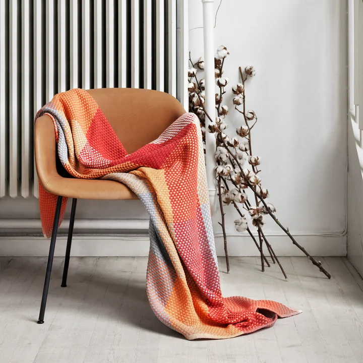 Muuto - Fiber Chair Tube Base, schwarz / ocker recycled