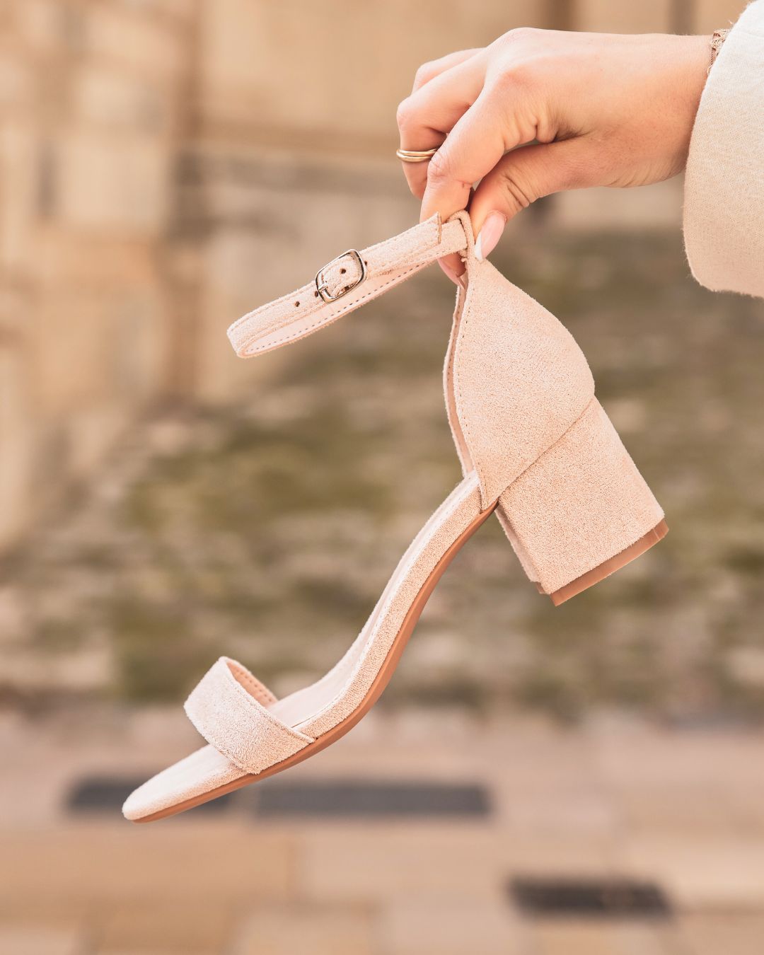 Sandale femme talon carré beige - Sofia