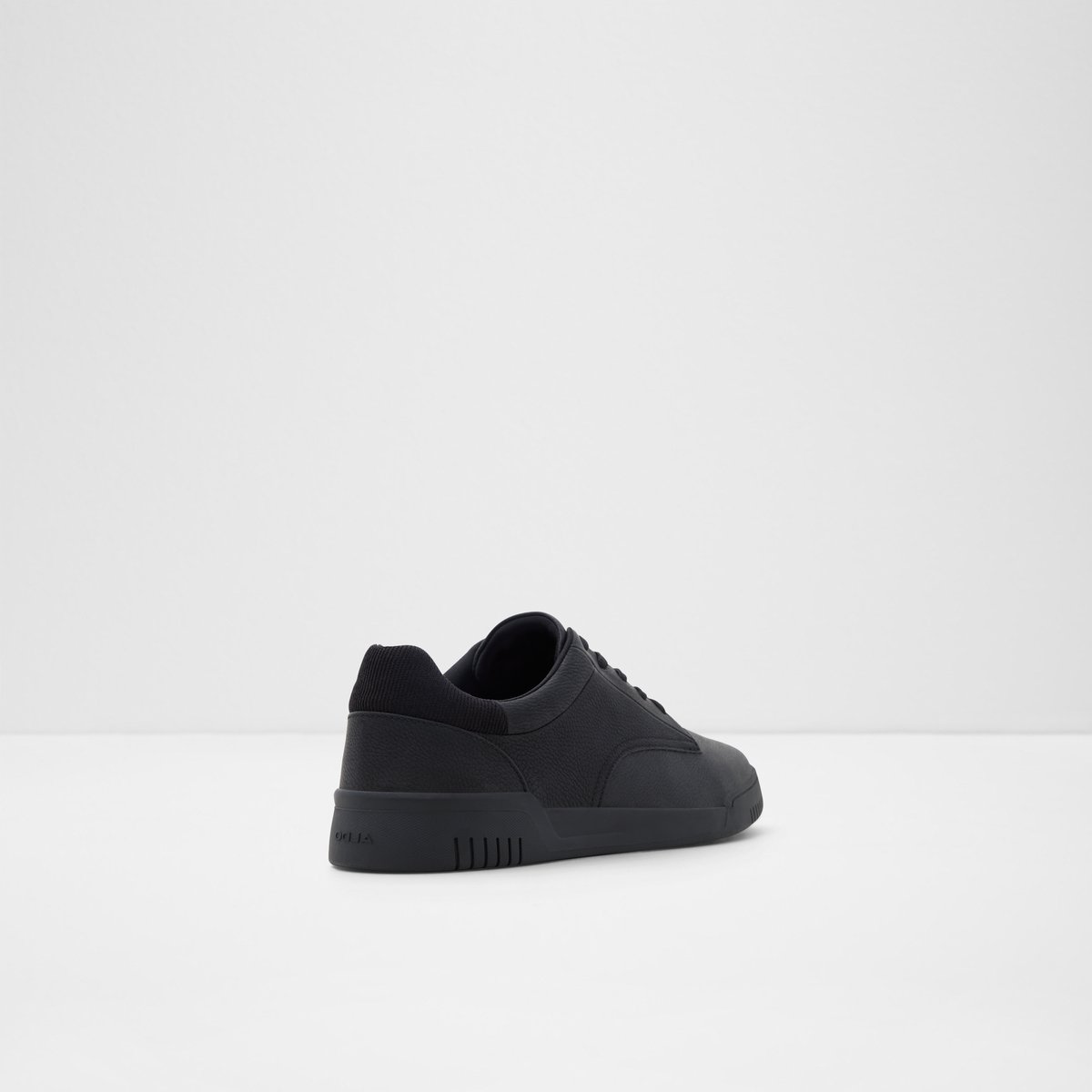 Adwedrilin Black Men Low top