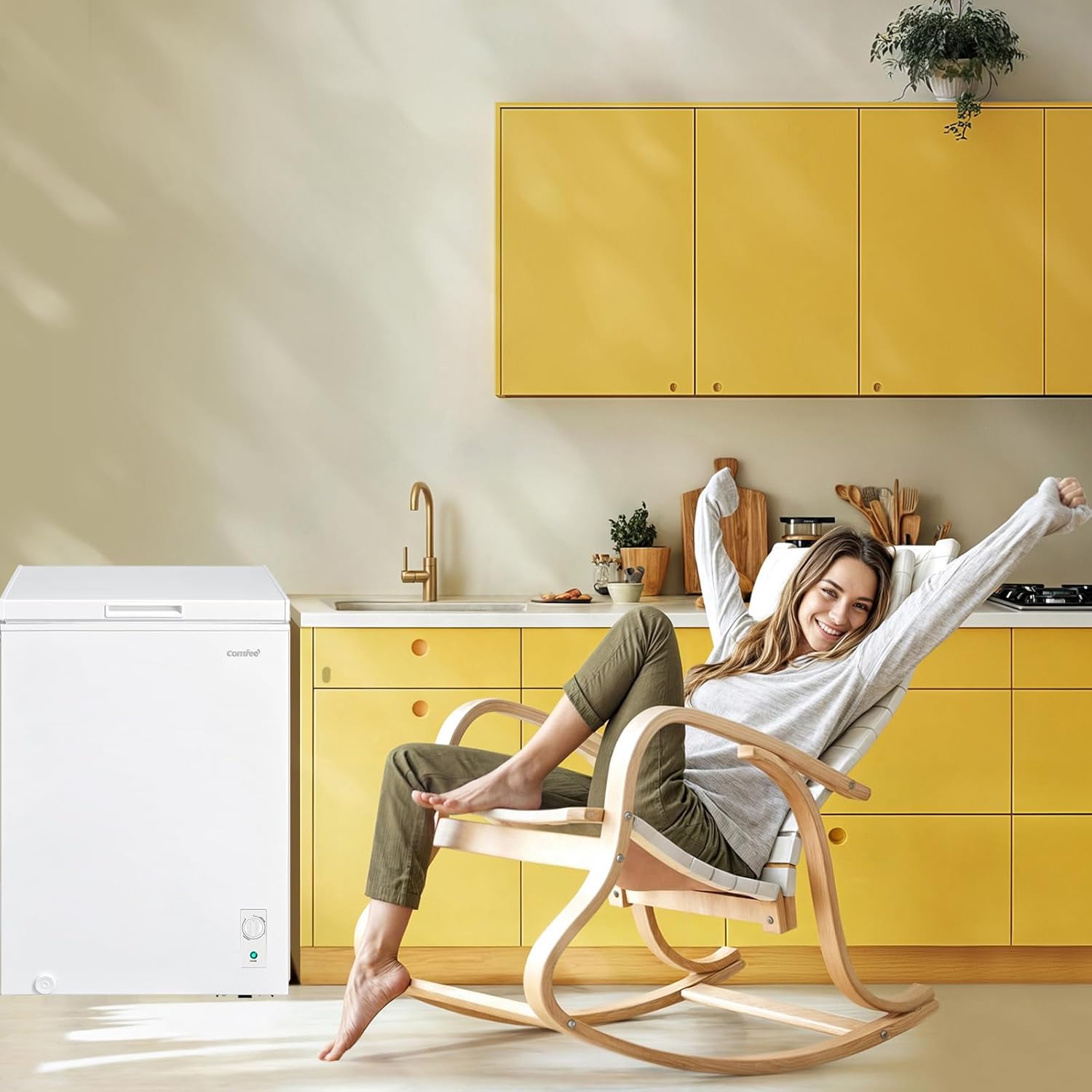 RCC102WH2EU(E) Gefriertruhe 99L, Leise 38dB, 4-Sterne-Gefrieren, Flexibel -30°C bis +10°C, 169 kWh pro Jahr, für Küche & Garage, Weiß