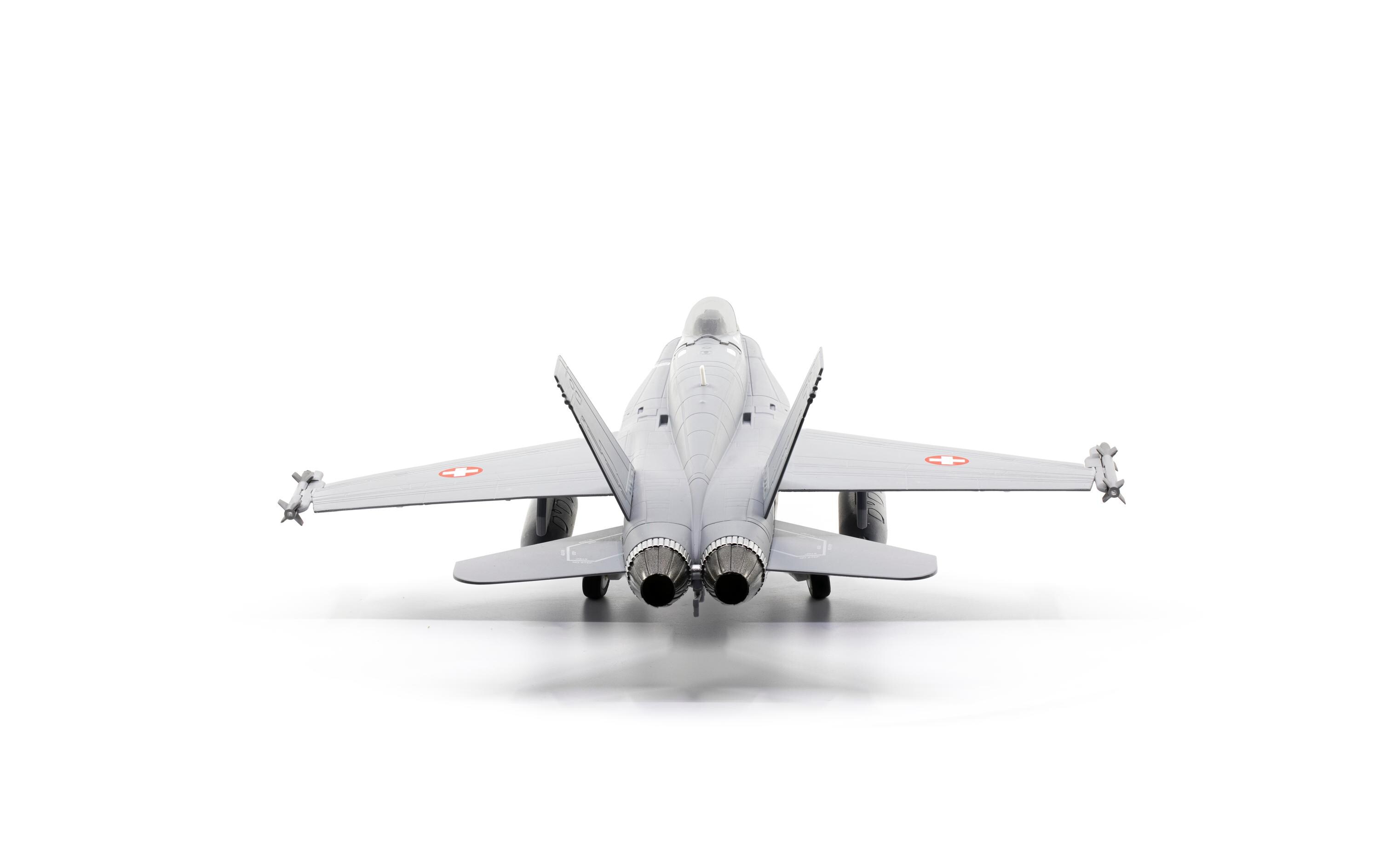 F/A-18C Hornet Falcons Staffel 17 J-5017 1:72Hornet Metallmodell