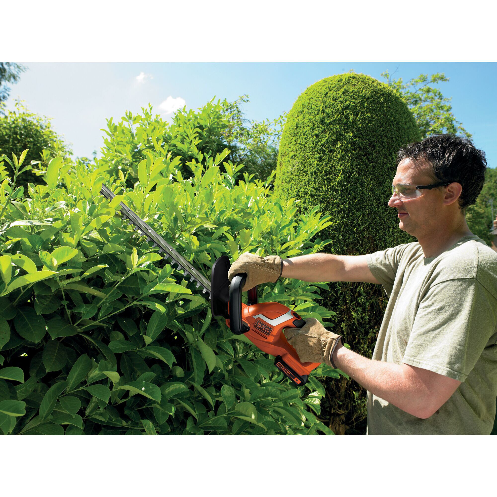 BLACK+DECKER Heckenschere Akku-Heckenschere GTC1845L20, 18 Volt