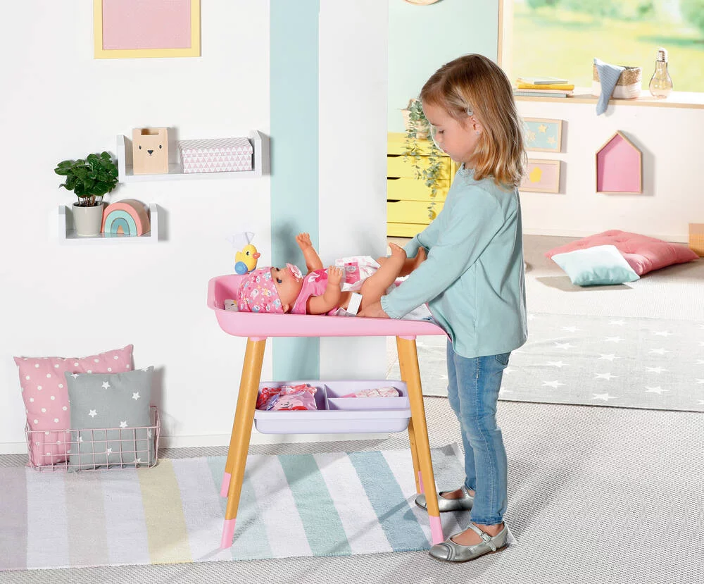 BABY BORN TABLE A LANGER