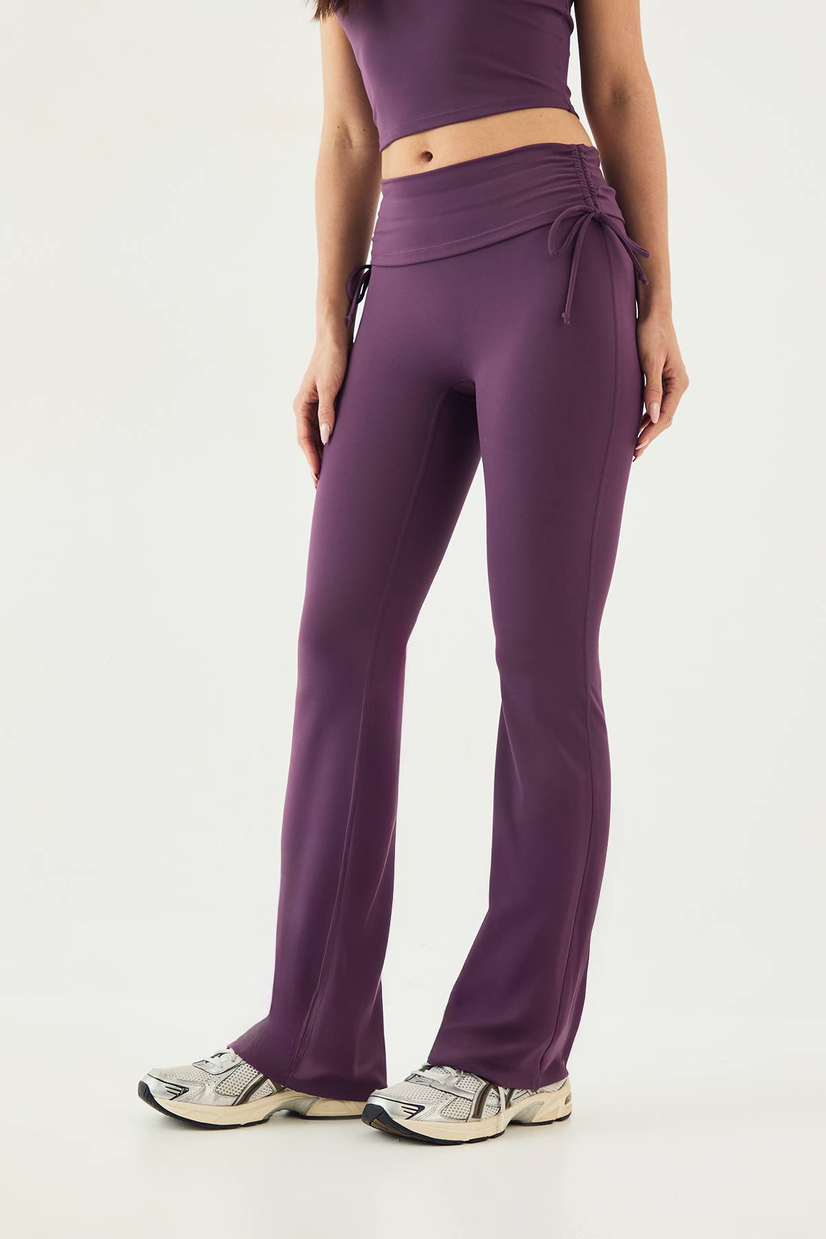 Legging Évasé DSGN Studio Ultra Sculpt à Côtés Froncés