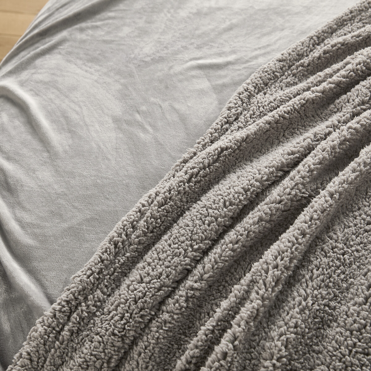 LA REDOUTE INTERIEURS<br>Colcha em lã e sherpa, Maxine