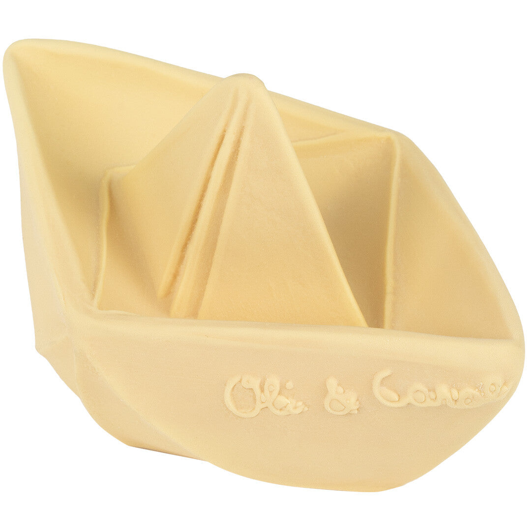 Oli & carol bijt- & badspeelgoed origami bootje - vanilla