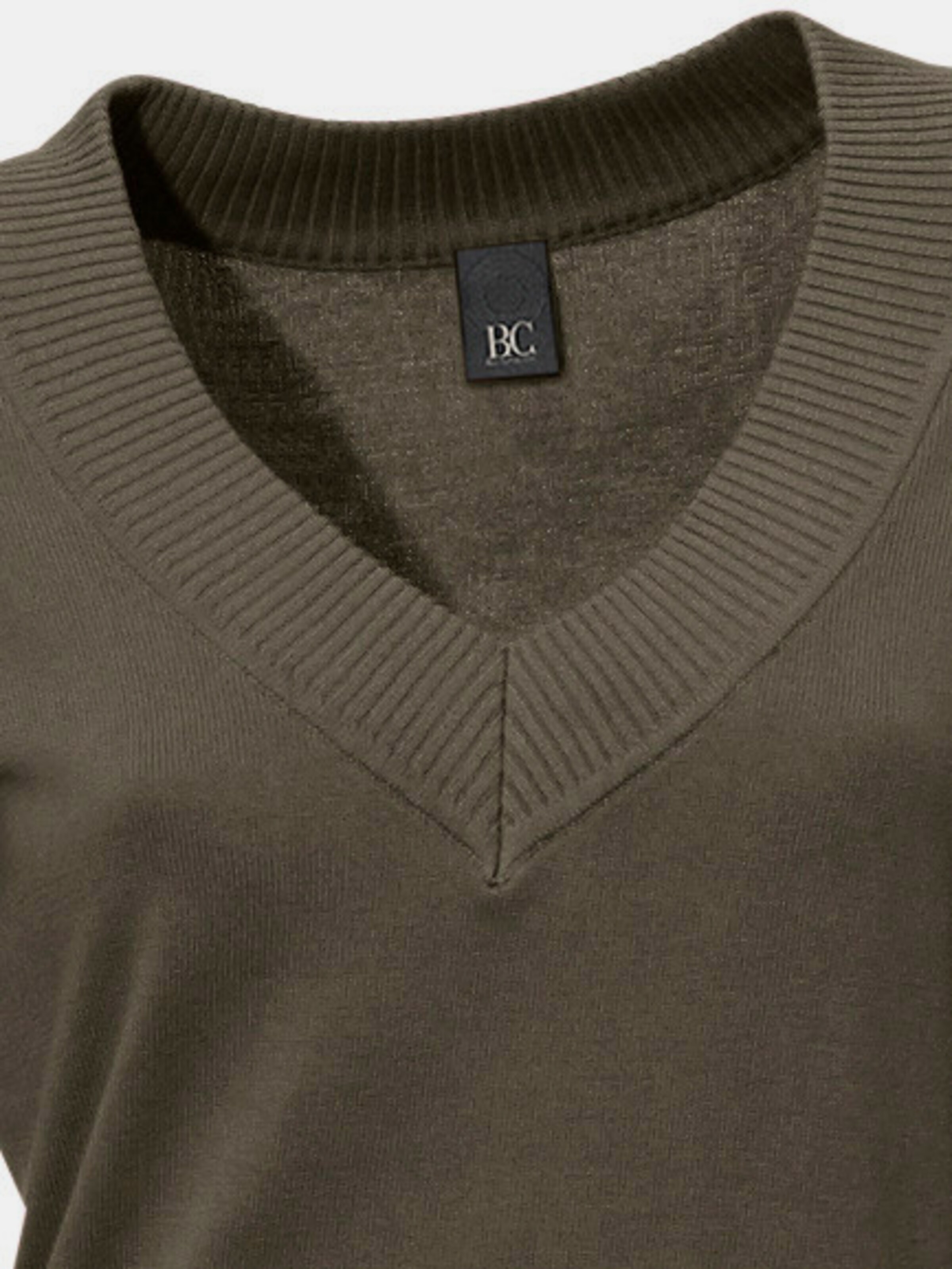 V-Pullover