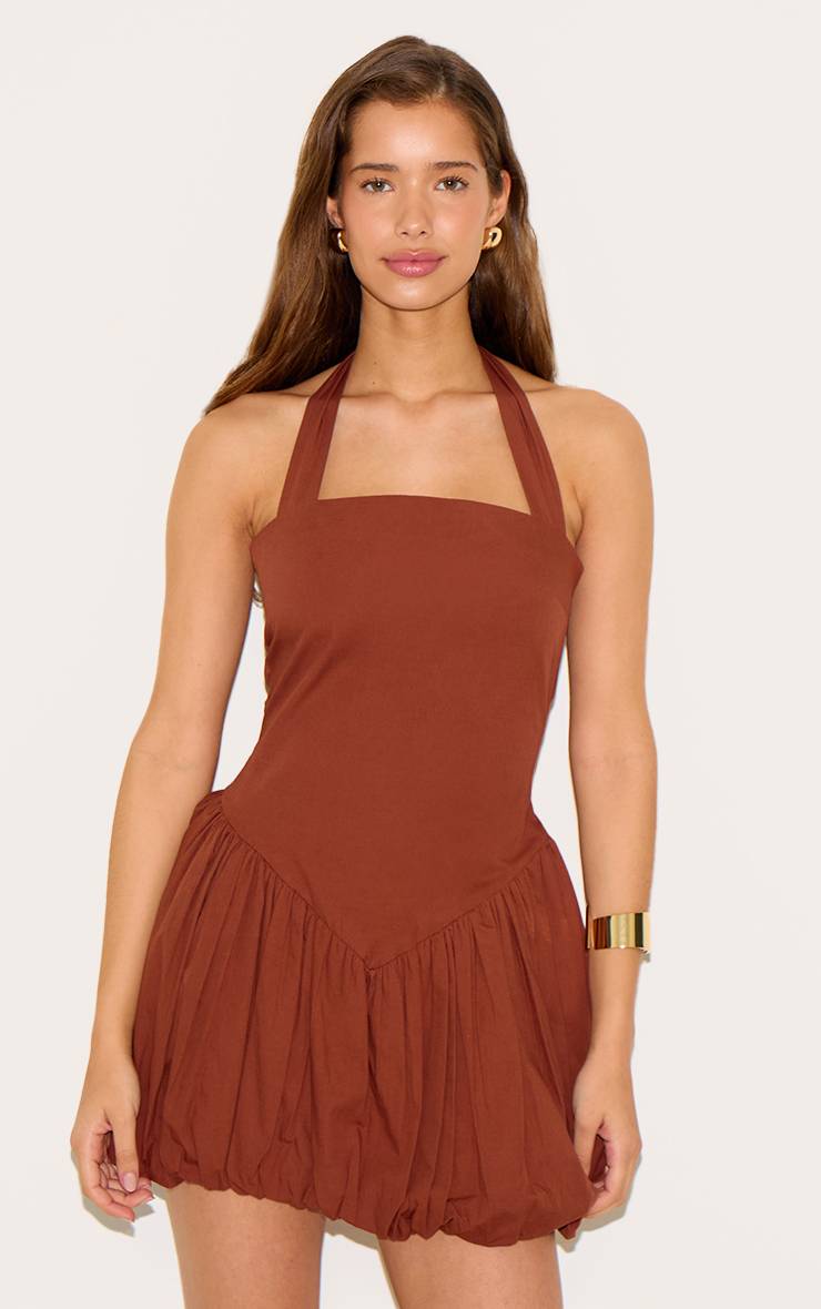 Châtaigne Robe Bouffante À Rayures Avec Encolure Dos-nu