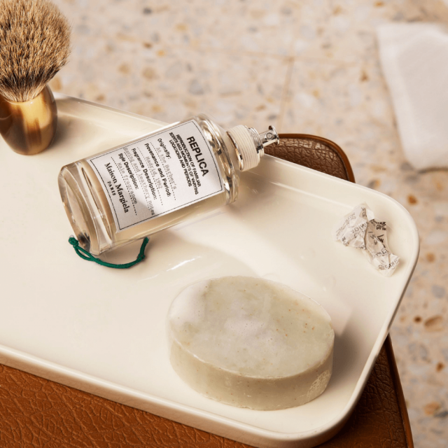 Replica At The Barber's Eau de Toilette MAISON MARGIELA