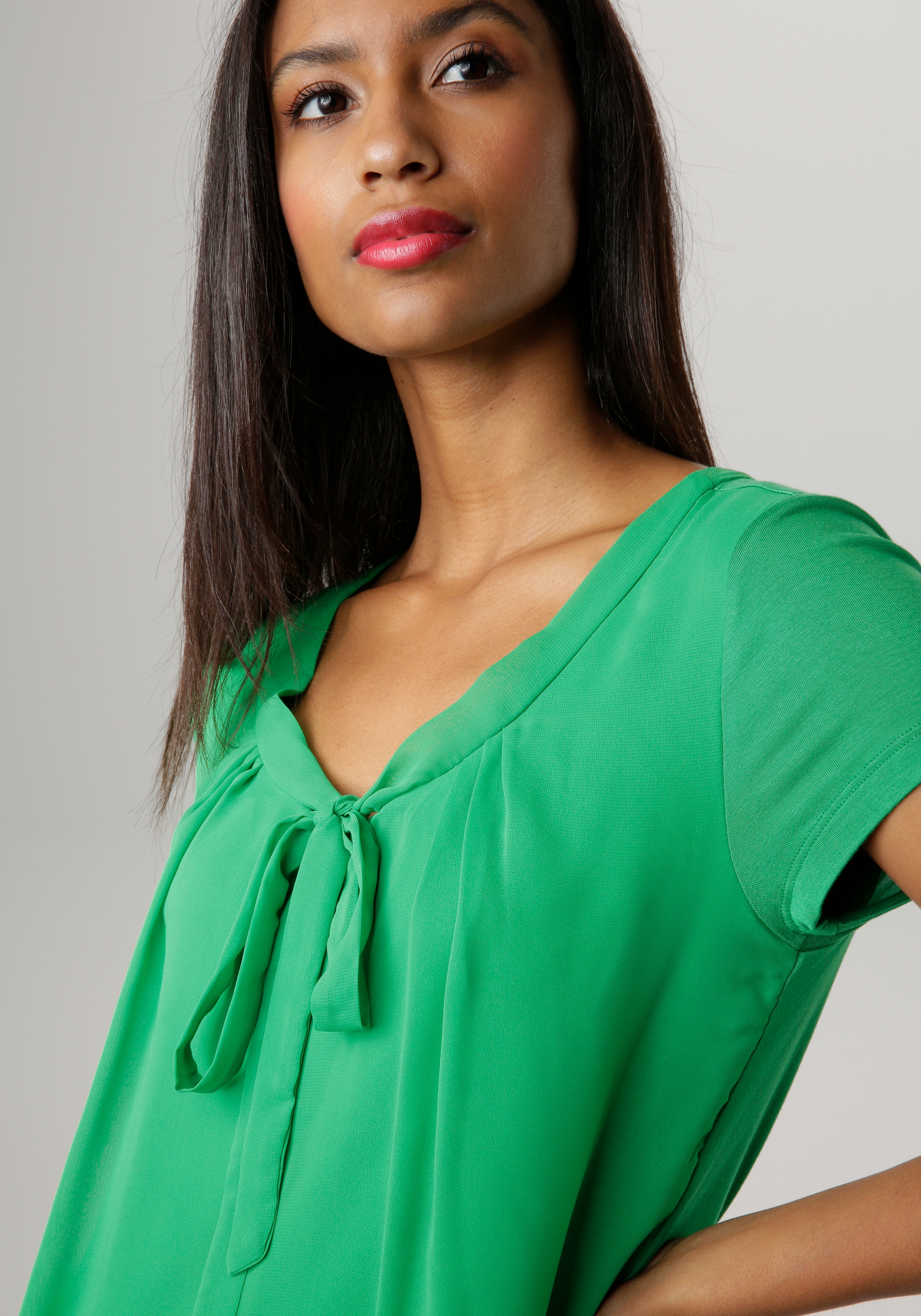 Aniston SELECTED Shirtbluse , mit gedoppeltem Vorderteil