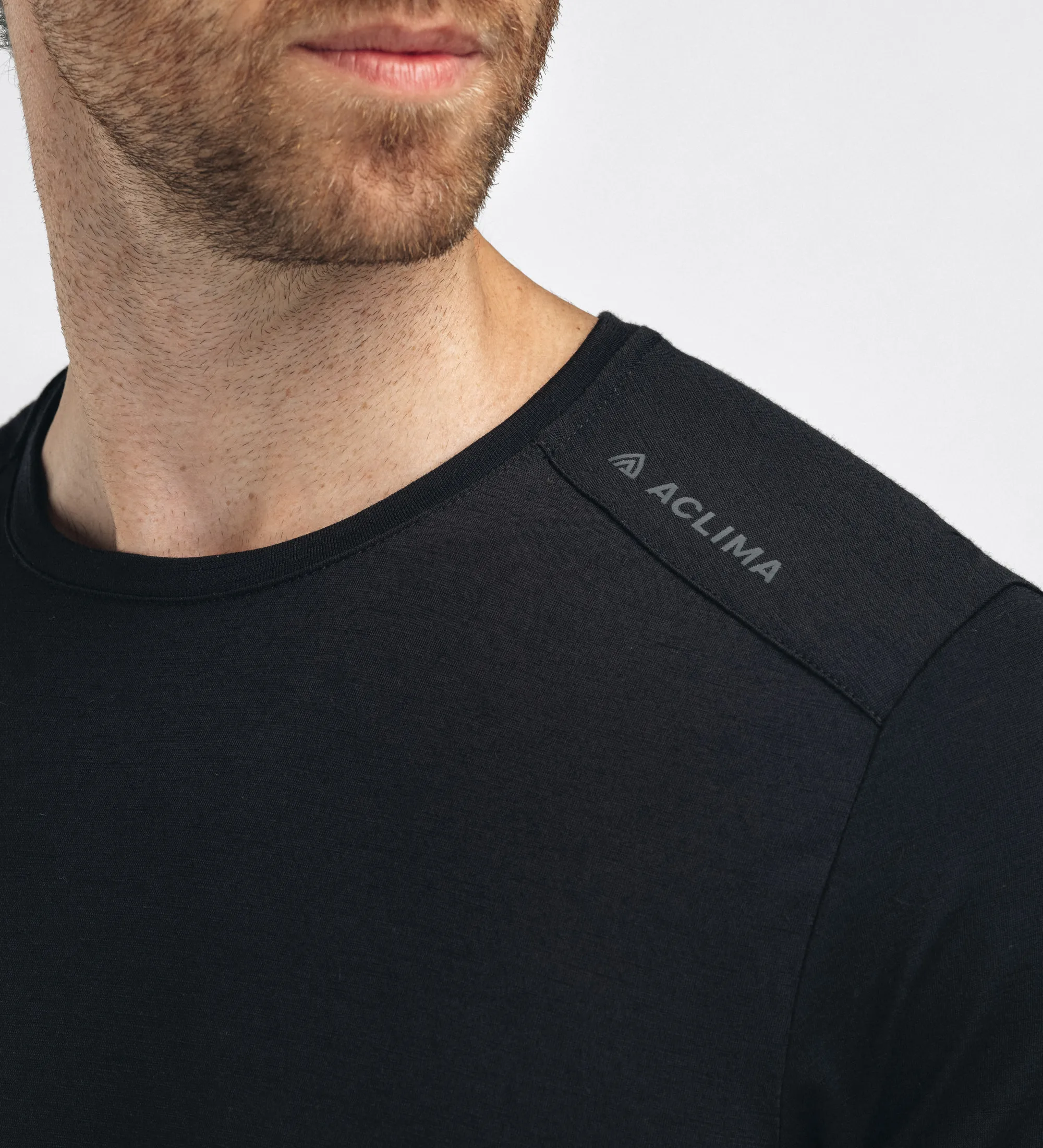 Aclima Men's Lightwool 140 Trail Tee Jet Black