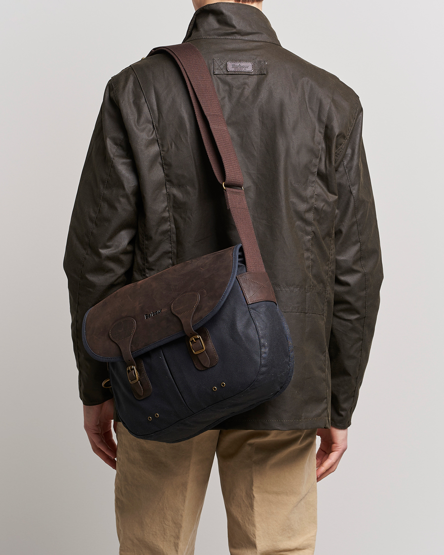 Barbour Lifestyle Wax Leather Tarras Navy