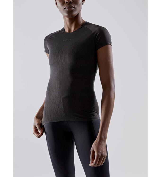 Craft Women Pro Dry Nanoweight SS T-shirt