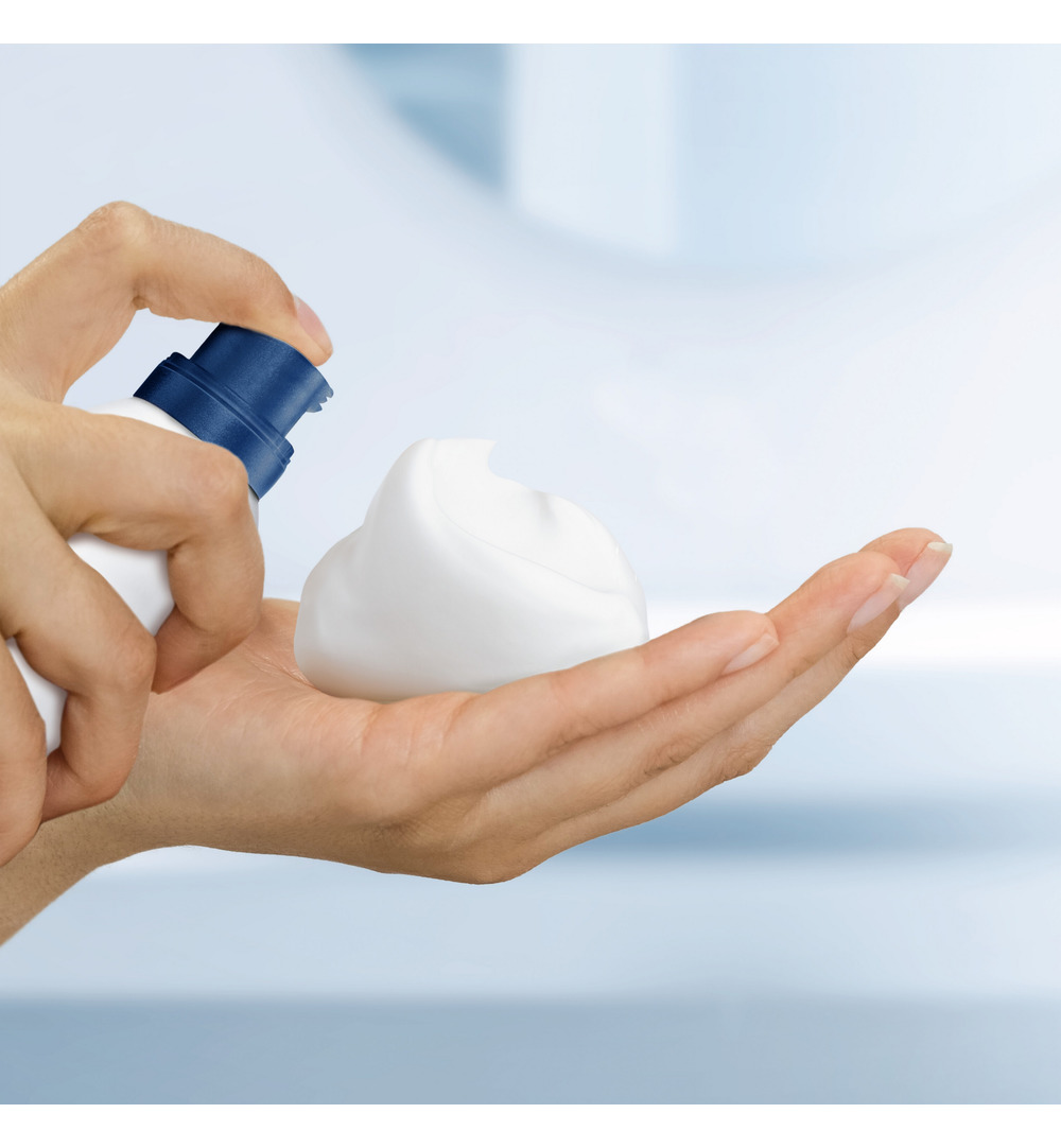 Dove Shower mousse cotton oil (200 ml)