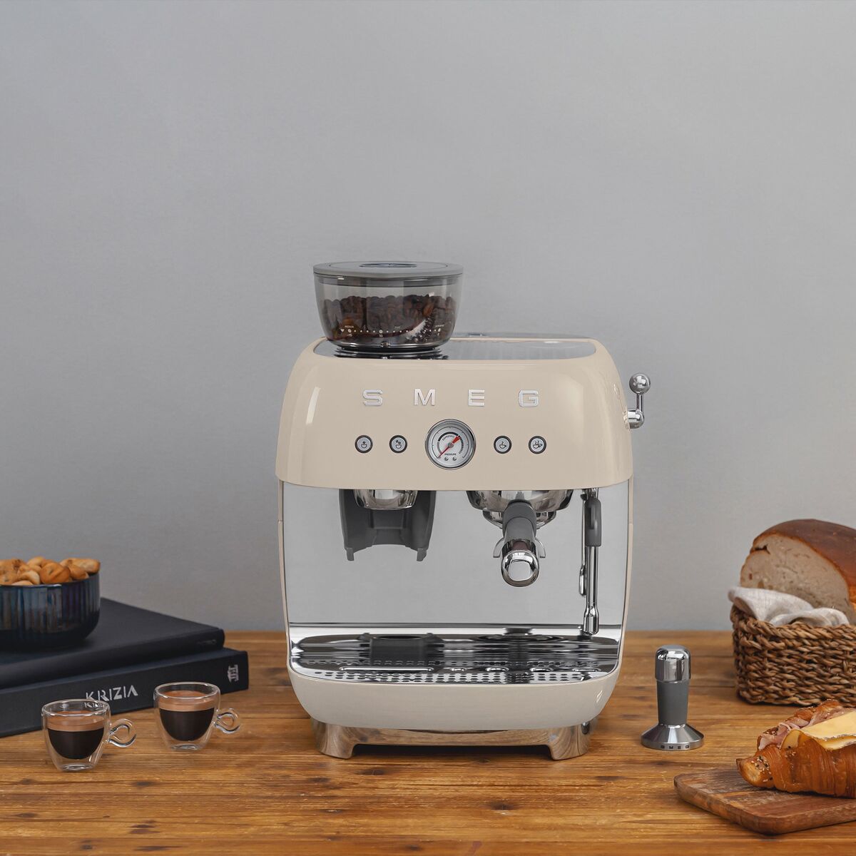 EGF03 Manuell espressomaskin, creme