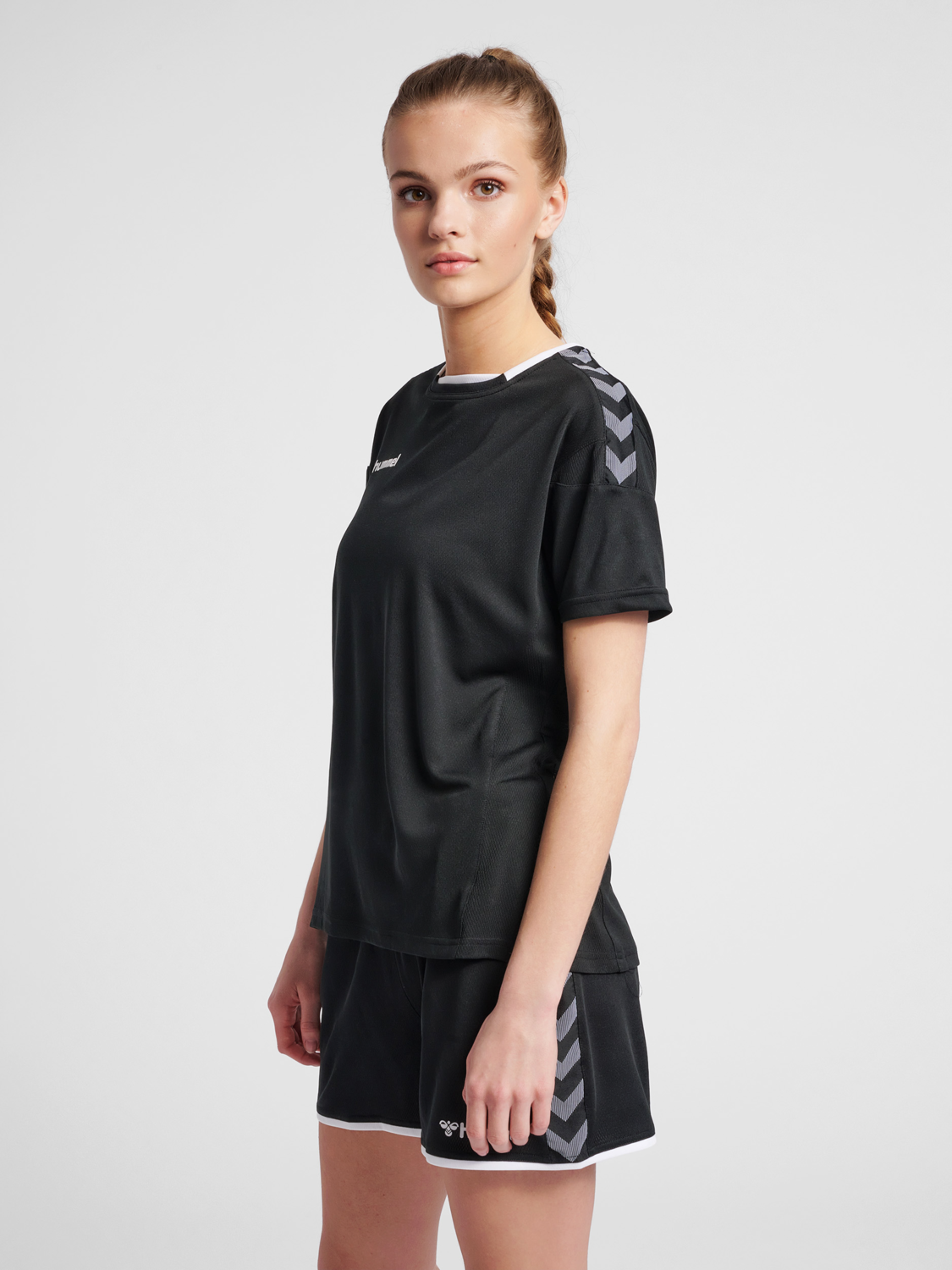 hmlAUTHENTIC POLY JERSEY WOMAN S/S