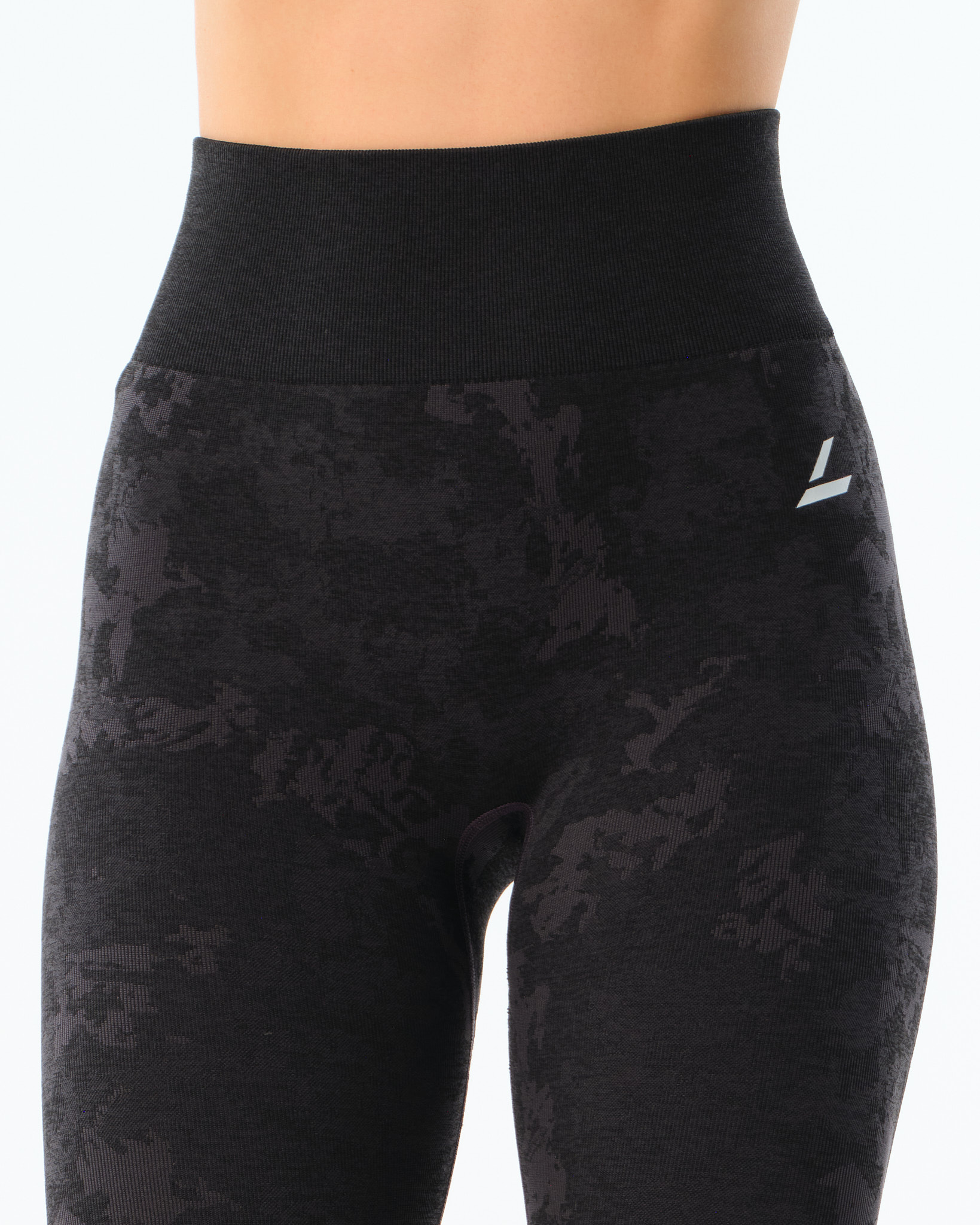 LEVITY Camo Seamless Tights 7\8 Black Camo