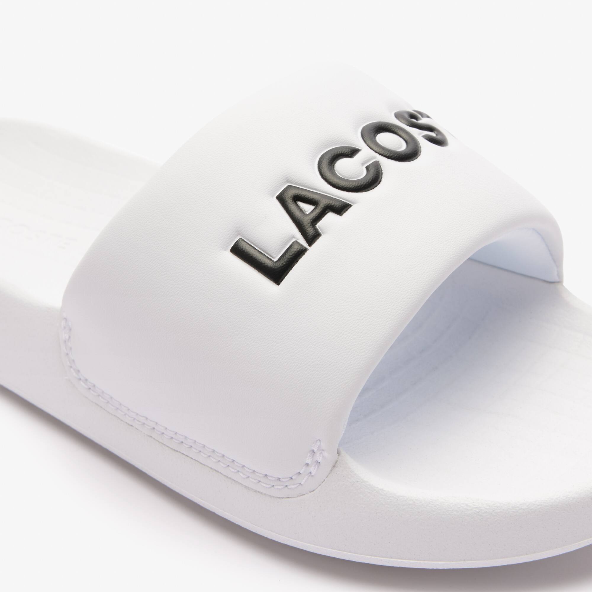 Claquettes Serve Slide 1. femme en tissu Claquettes & Sandales - Blanc - Lacoste - Femme