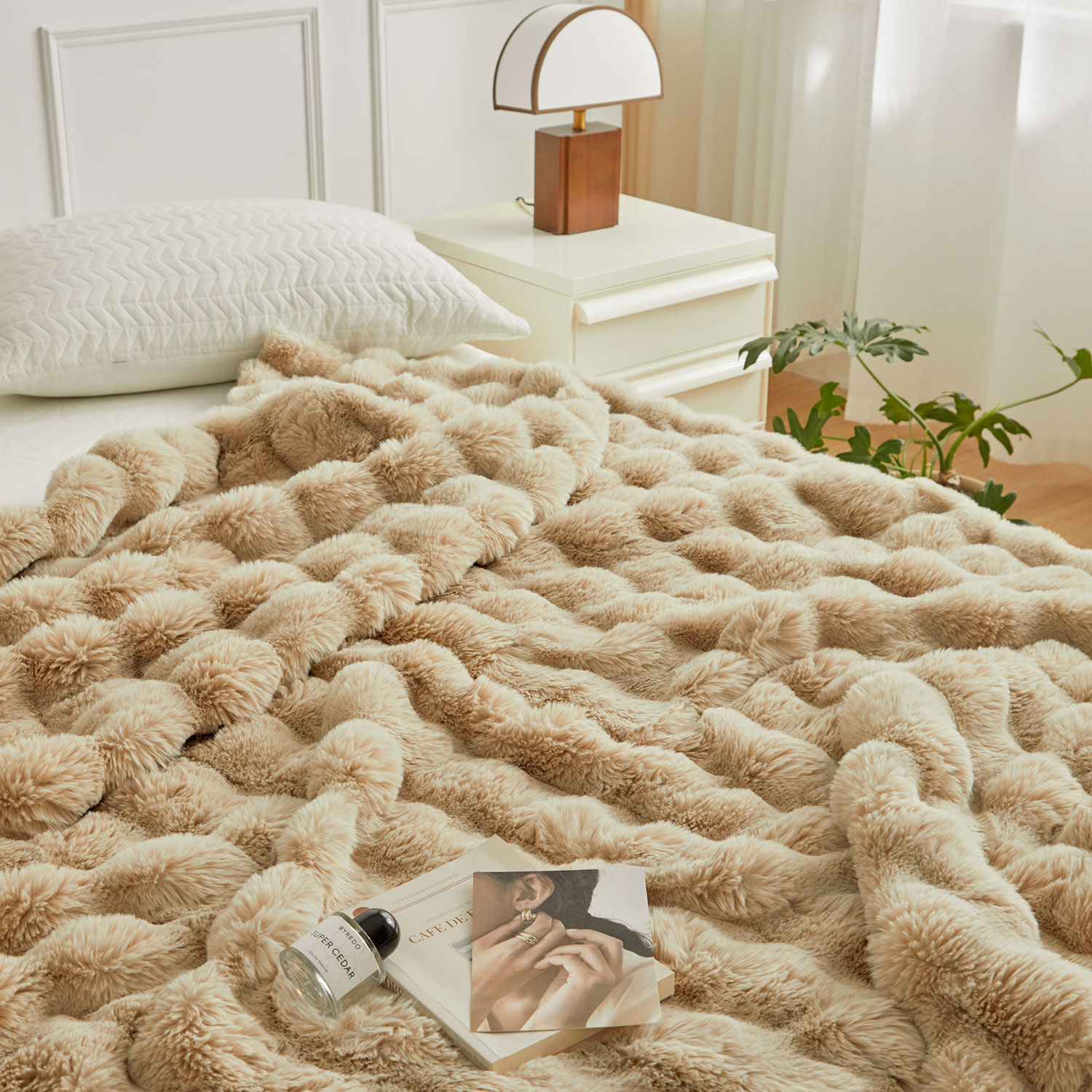 Kuscheldecke in Nerz-Optik
