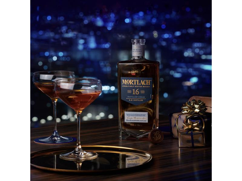 Mortlach Single Malt Scotch Whisky 16 Years 0.7 l Reichhaltige und komplexe Spirituosen Spezialität
