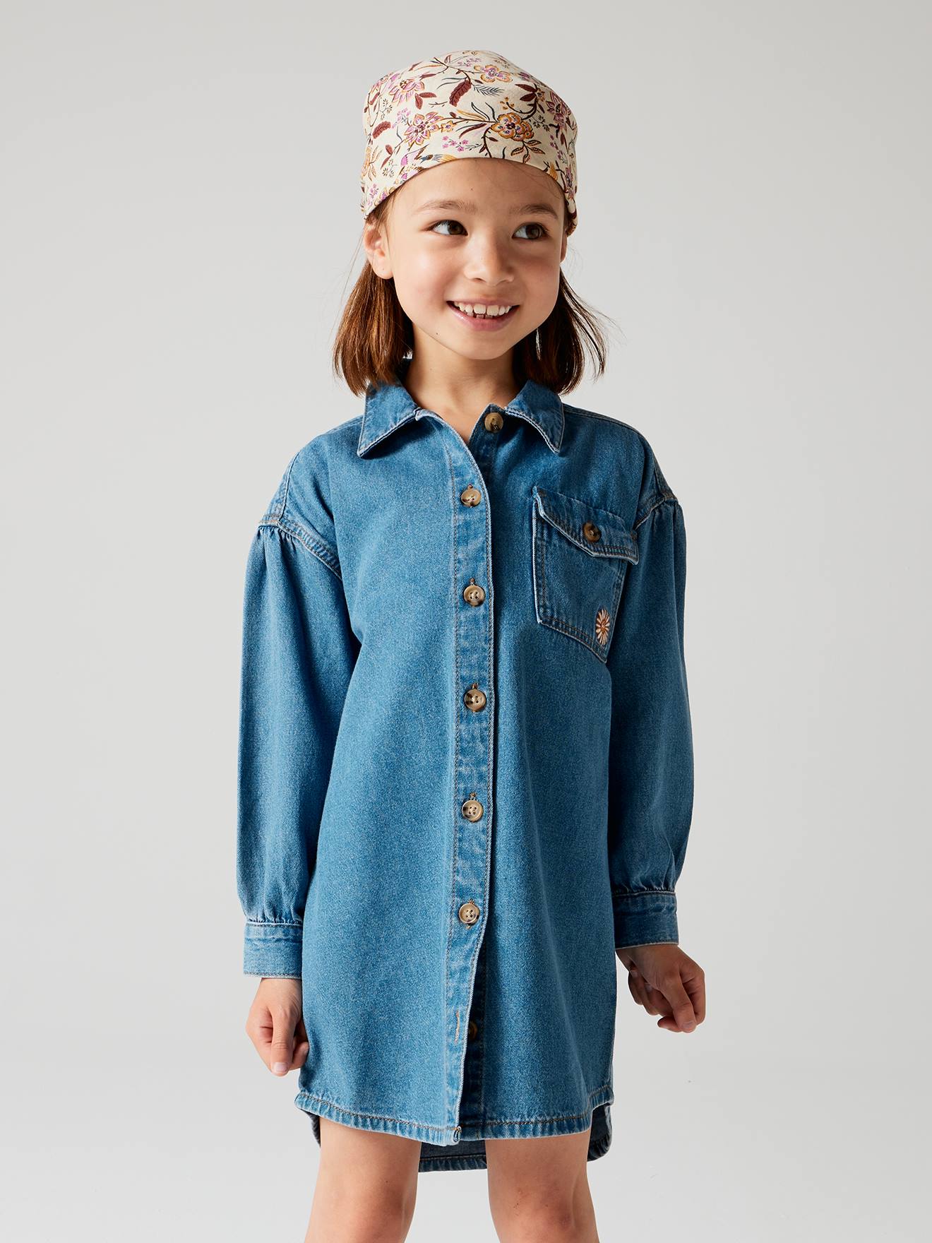 Vestido camisa jeans Stone Girl com bordado floral