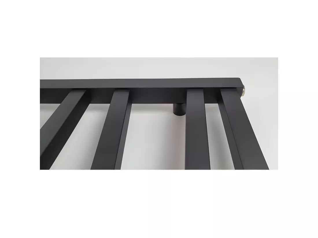 Radiateur sèche-serviettes eau chaude design CYRKA 97 x 50 cm noir mat