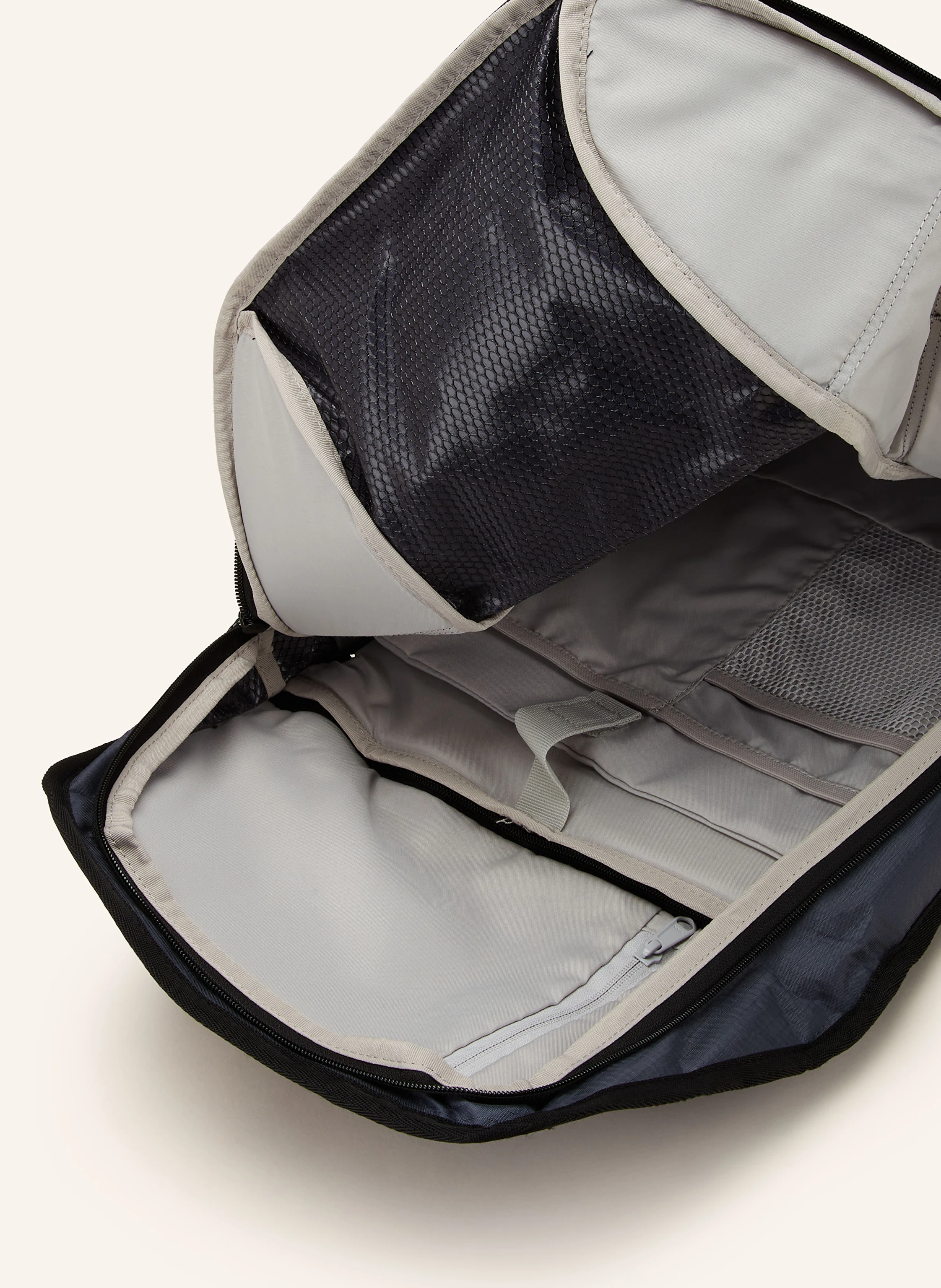AEVOR Rucksack DAYPACK PROOF 18 l mit Laptop-Fach