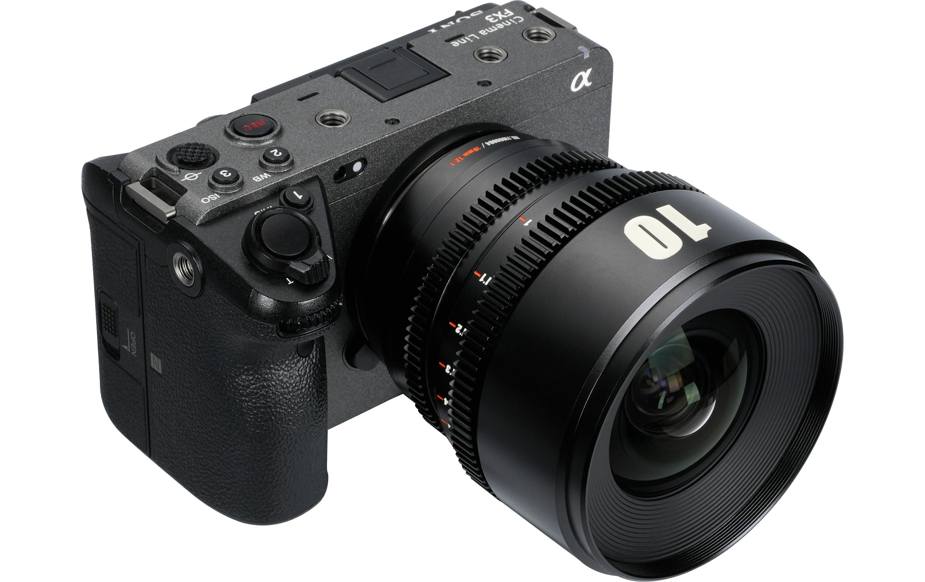 Festbrennweite 10mm T/2.1 – Sony E-Mount<br>Kompaktes, leichtes Objektiv für Kameras mit Super35-Sensoren